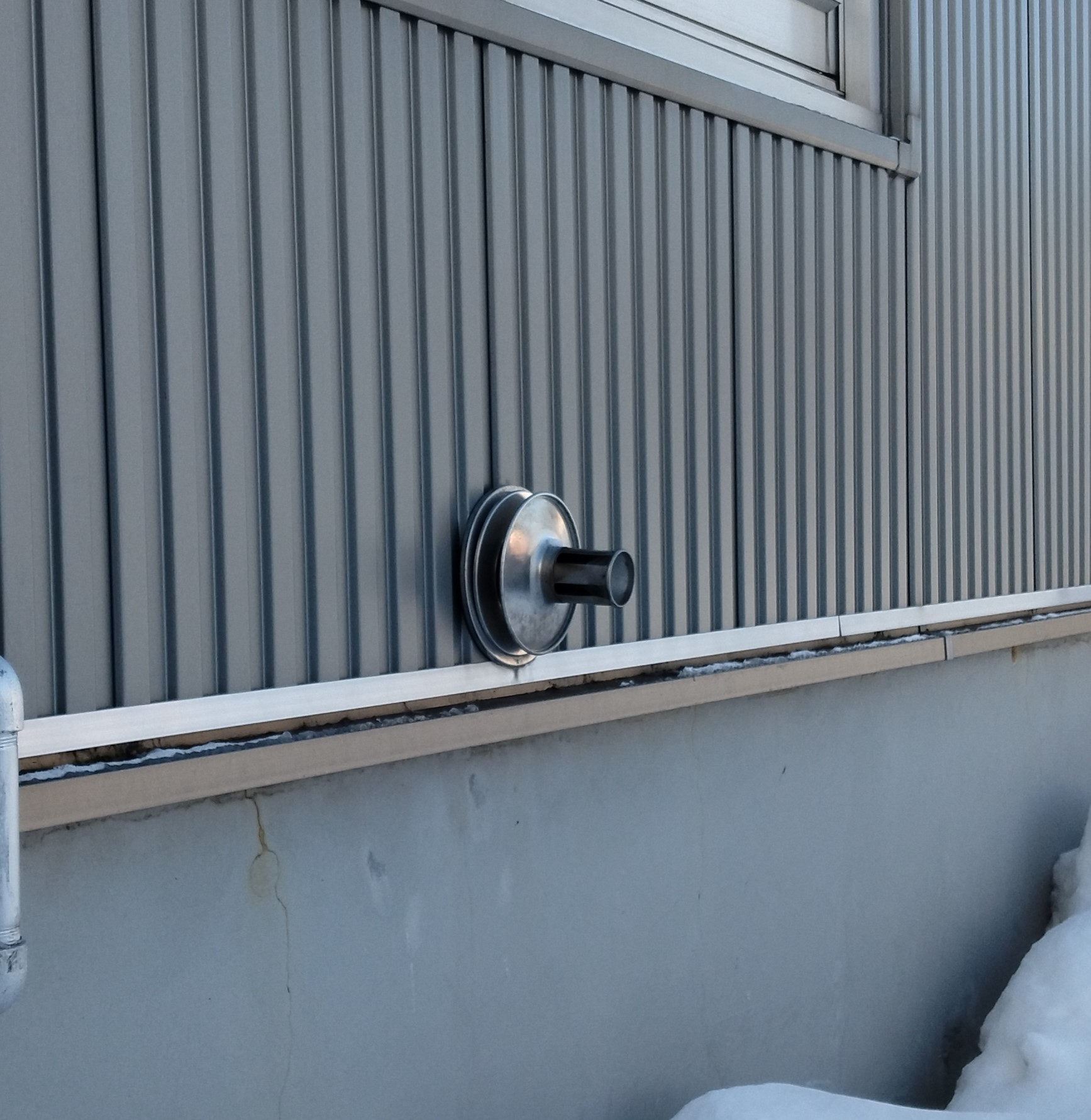 給排気筒が雪で埋もれないよう注意しましょう！ | 札幌アポロ株式会社